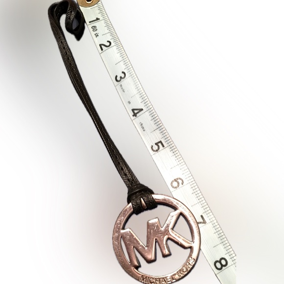 Michael Kors MK Charm Hang Tag Silver Tone Keychain Key Fob Charm - Picture 2 of 11